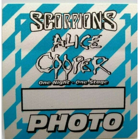 Alice Cooper Scorpions Backstage Pass Original 1996 Hard Rock Music Blue Stripes - Picture 1 of 4